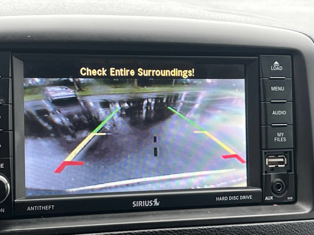Used 2016 Dodge Grand Caravan SXT image 14
