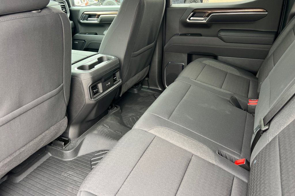 New 2026 Chevrolet Silverado 1500 LT Trail Boss w/ Convenience Package II image 9