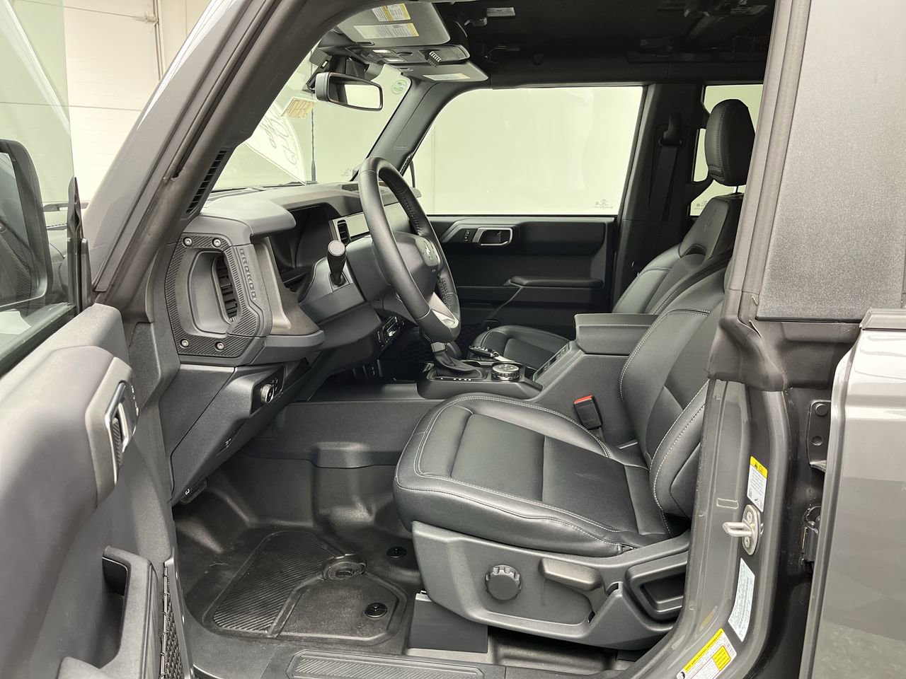 New 2025 Ford Bronco Badlands AWD/4WD image 3