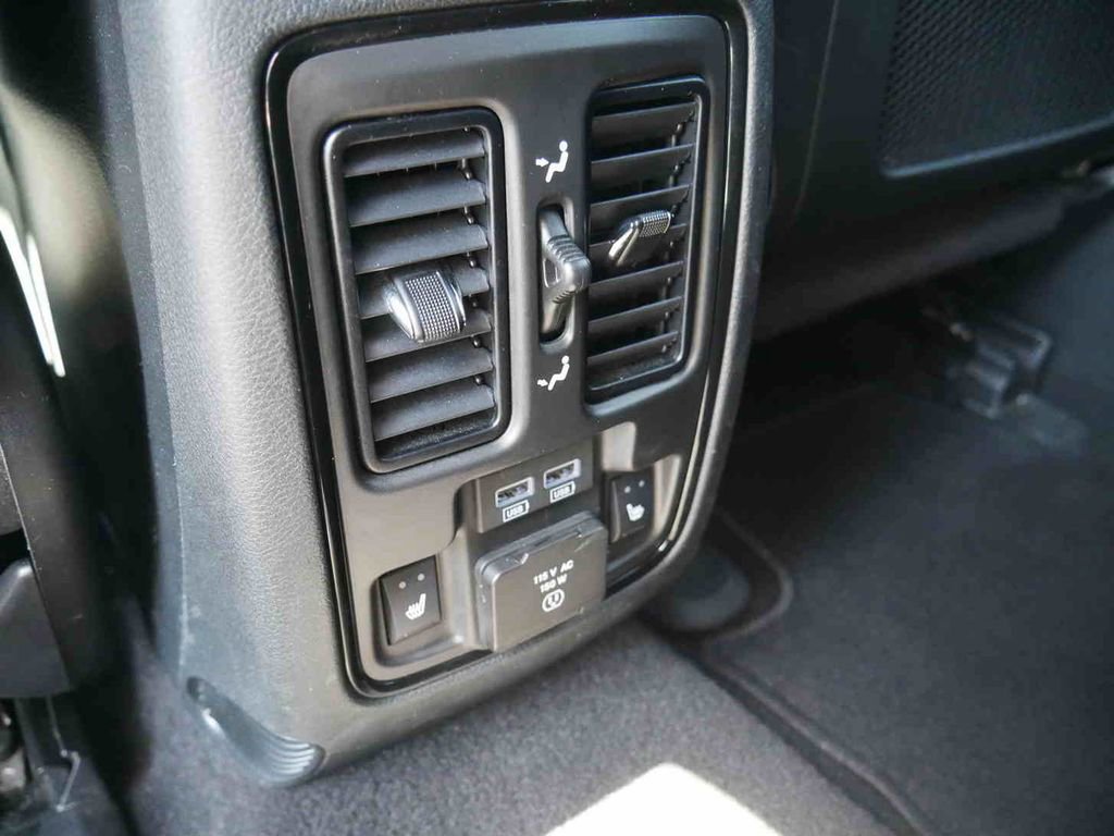 Used 2025 Dodge Durango R/T AWD/4WD image 17