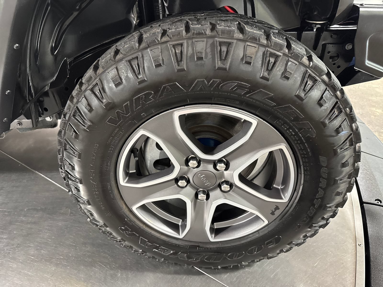 Used 2022 Jeep Wrangler Sport AWD/4WD image 14
