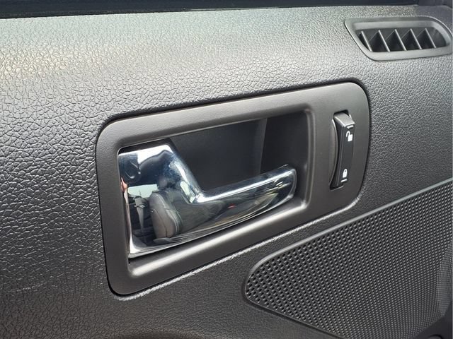 Used 2014 Ford Mustang GT Premium w/ Electronics Package RWD image 15