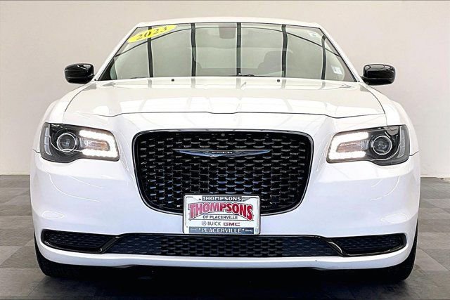 Used 2023 Chrysler 300 Touring w/ Sport Appearance Package RWD image 2