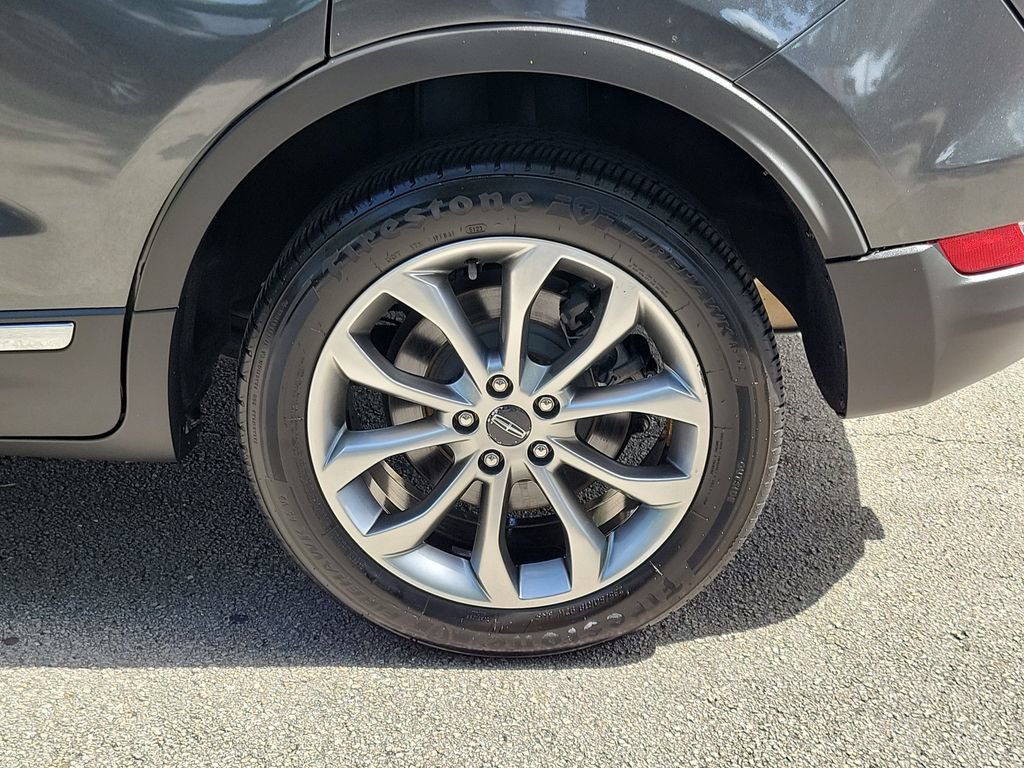 Used 2019 Lincoln MKC Select w/ Select Plus Package FWD image 5
