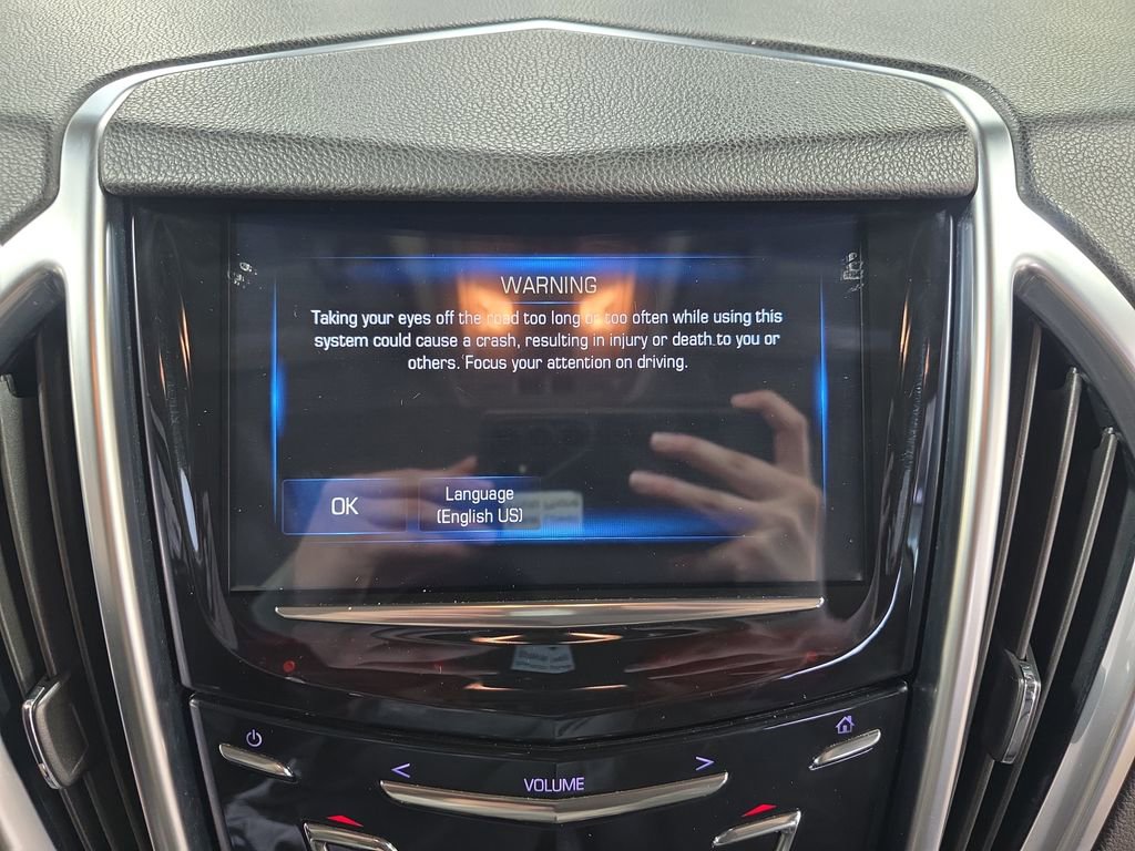 Used 2015 Cadillac SRX Luxury w/ Driver Awareness Package image 22