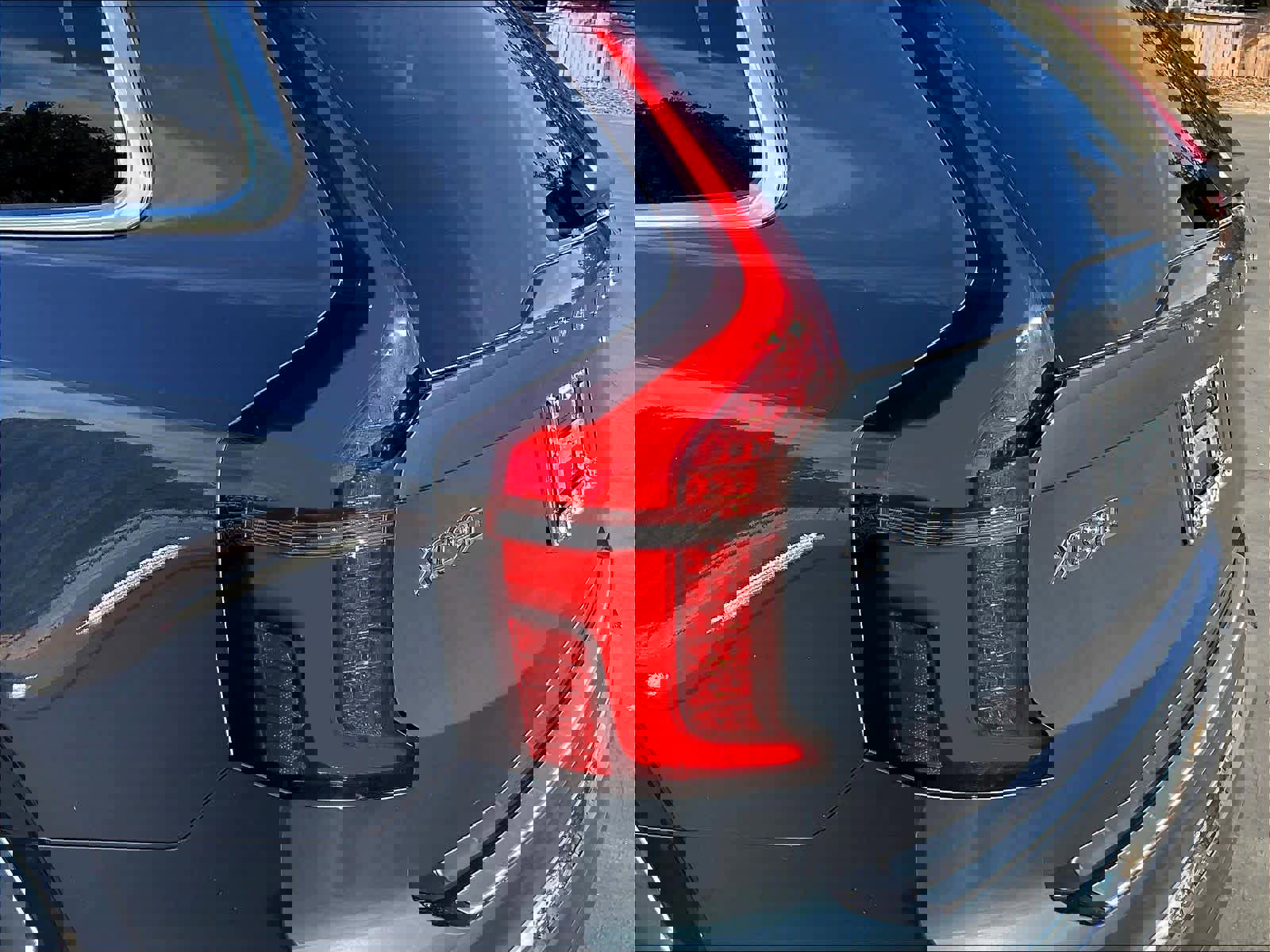 New 2026 Volvo XC90 B6 Plus w/ Protection Package Premier image 25