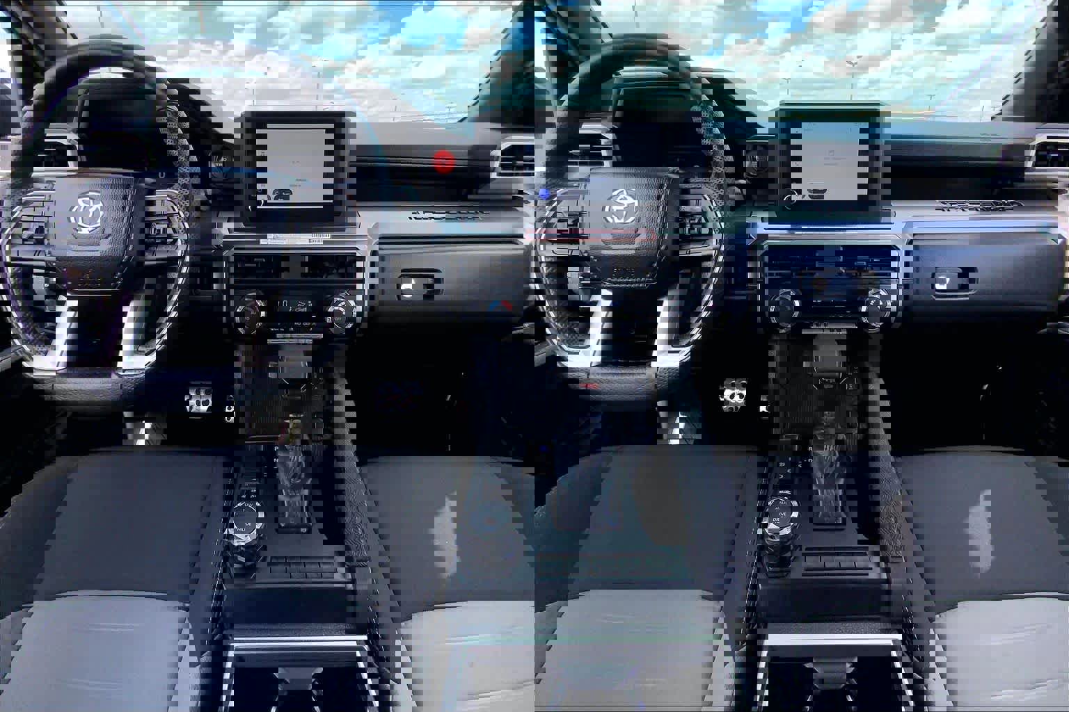 Used 2025 Toyota Tacoma TRD Sport image 15