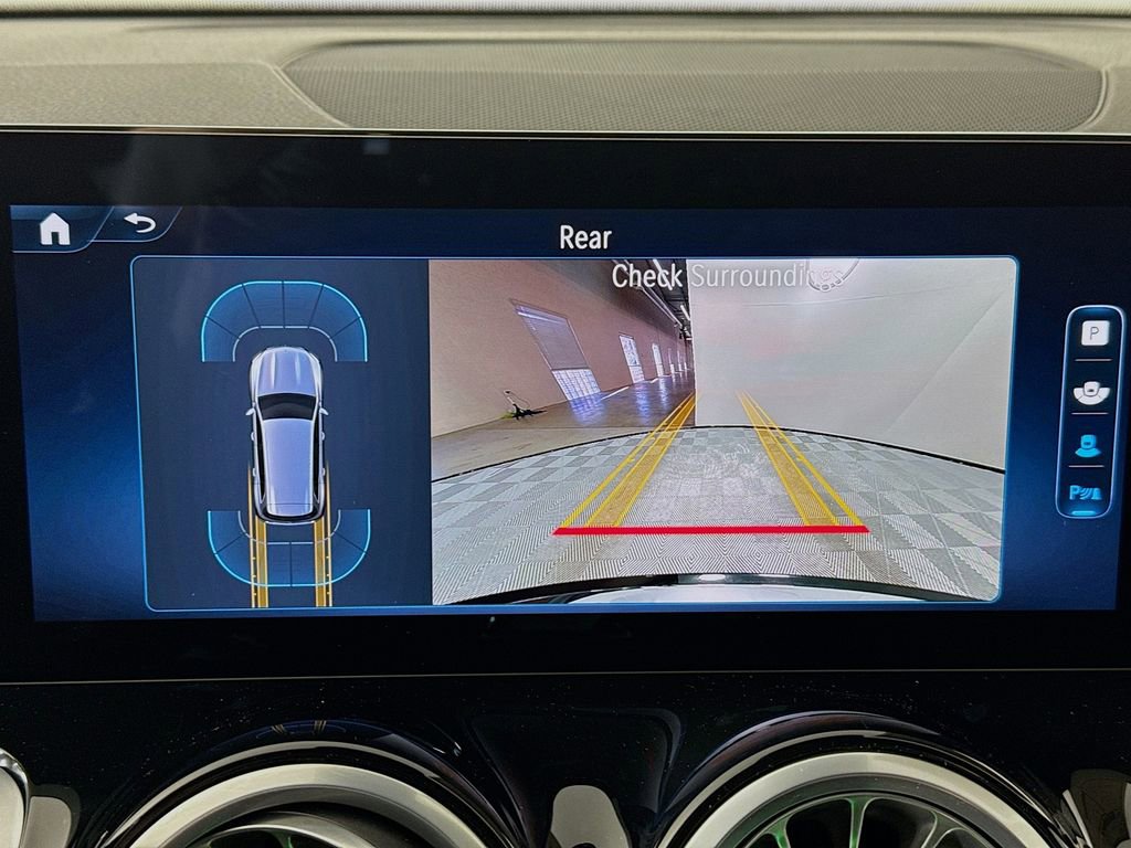 Used 2025 Mercedes-Benz GLB 250 GLB 250 image 13