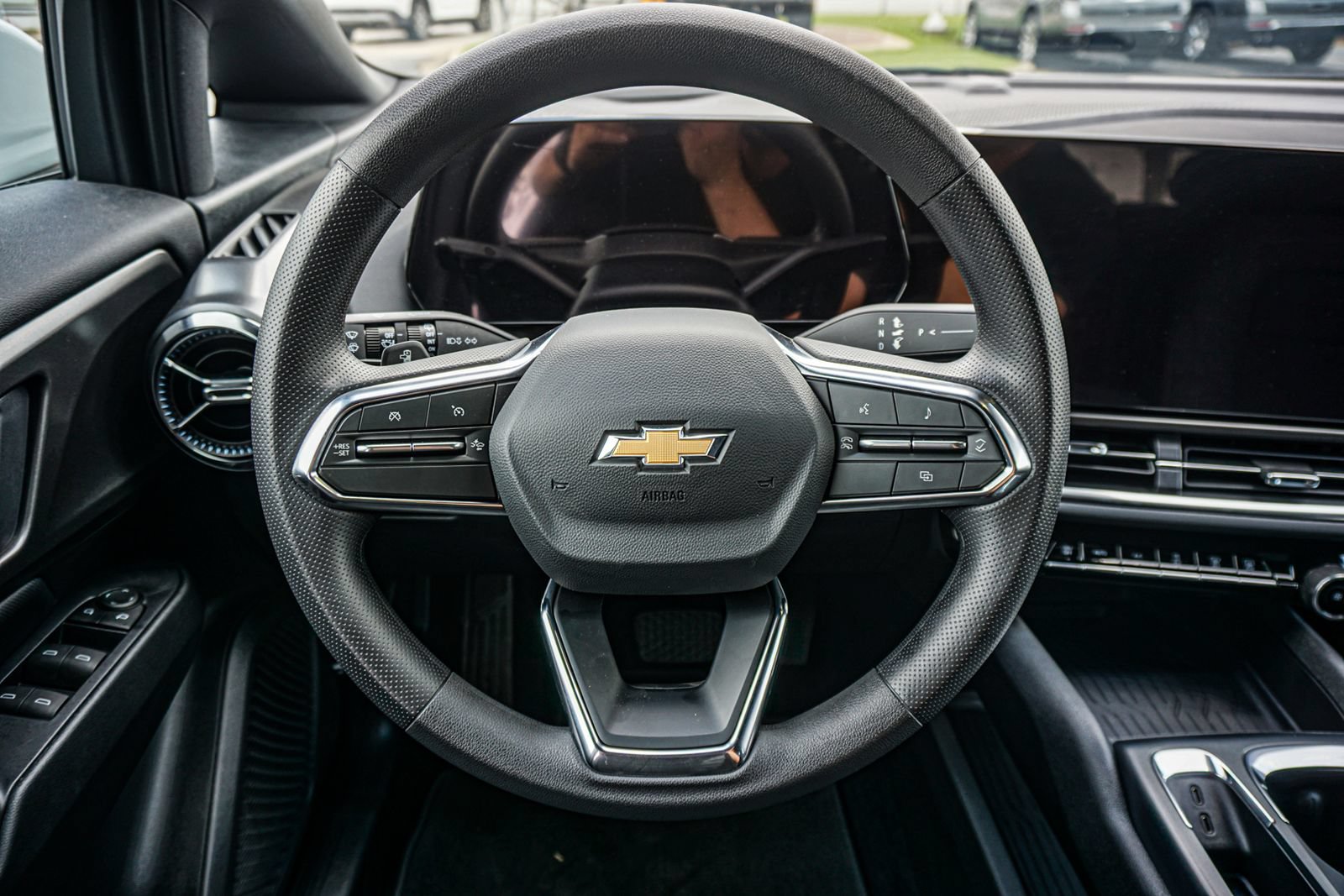 New 2026 Chevrolet Equinox EV LT FWD image 23