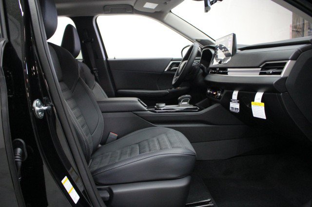 New 2026 Mitsubishi Outlander SE FWD image 18