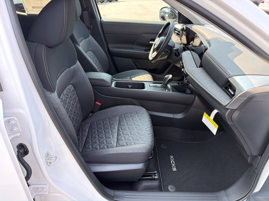 New 2026 Nissan Kicks SV w/ SV Premium Package AWD/4WD image 29