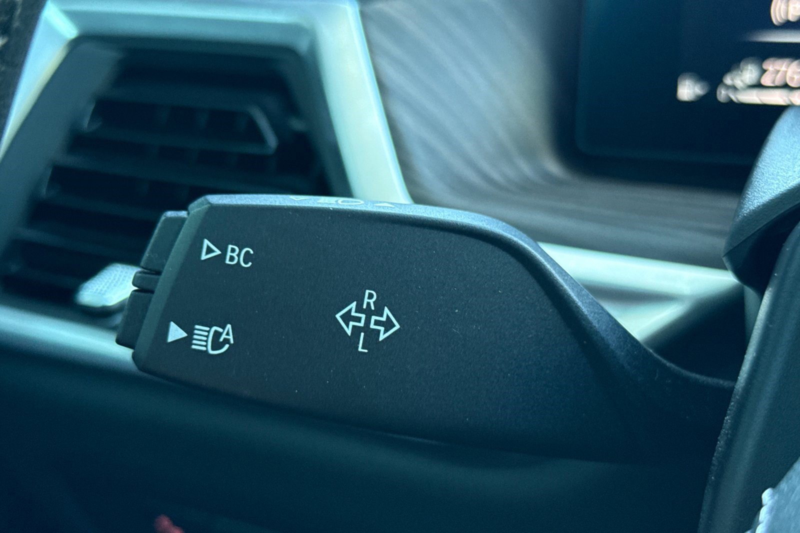 Certified 2024 BMW X5 xDrive50e w/ Parking Assistance Package image 32