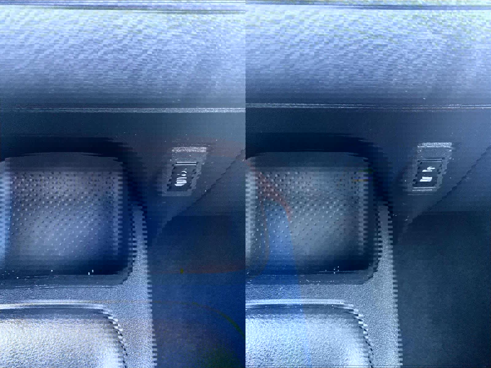 Used 2024 Toyota Corolla LE image 25