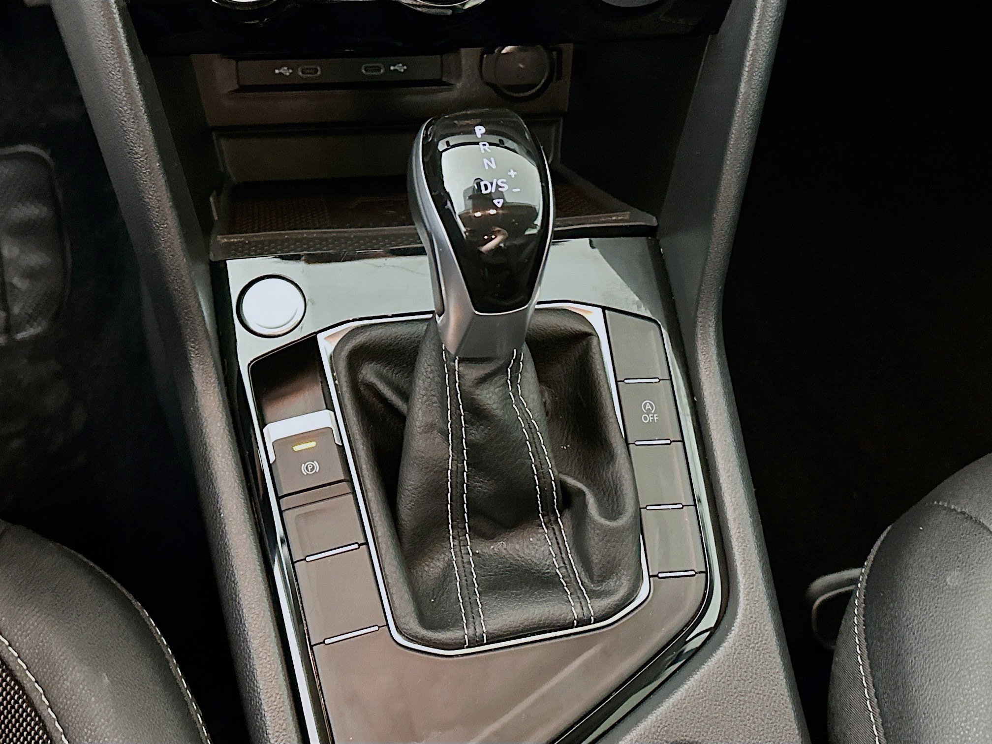 Used 2024 Volkswagen Taos SE image 23