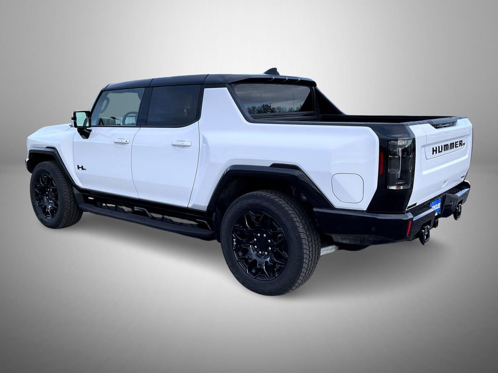 New 2025 GMC Hummer EV 2X w/ LPO, Dark Essentials Package AWD/4WD image 7