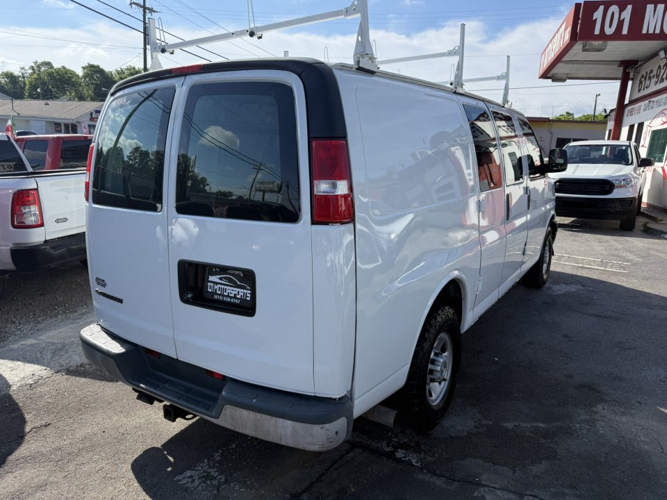 Used 2019 Chevrolet Express 2500 w/ Driver Convenience Package RWD image 7