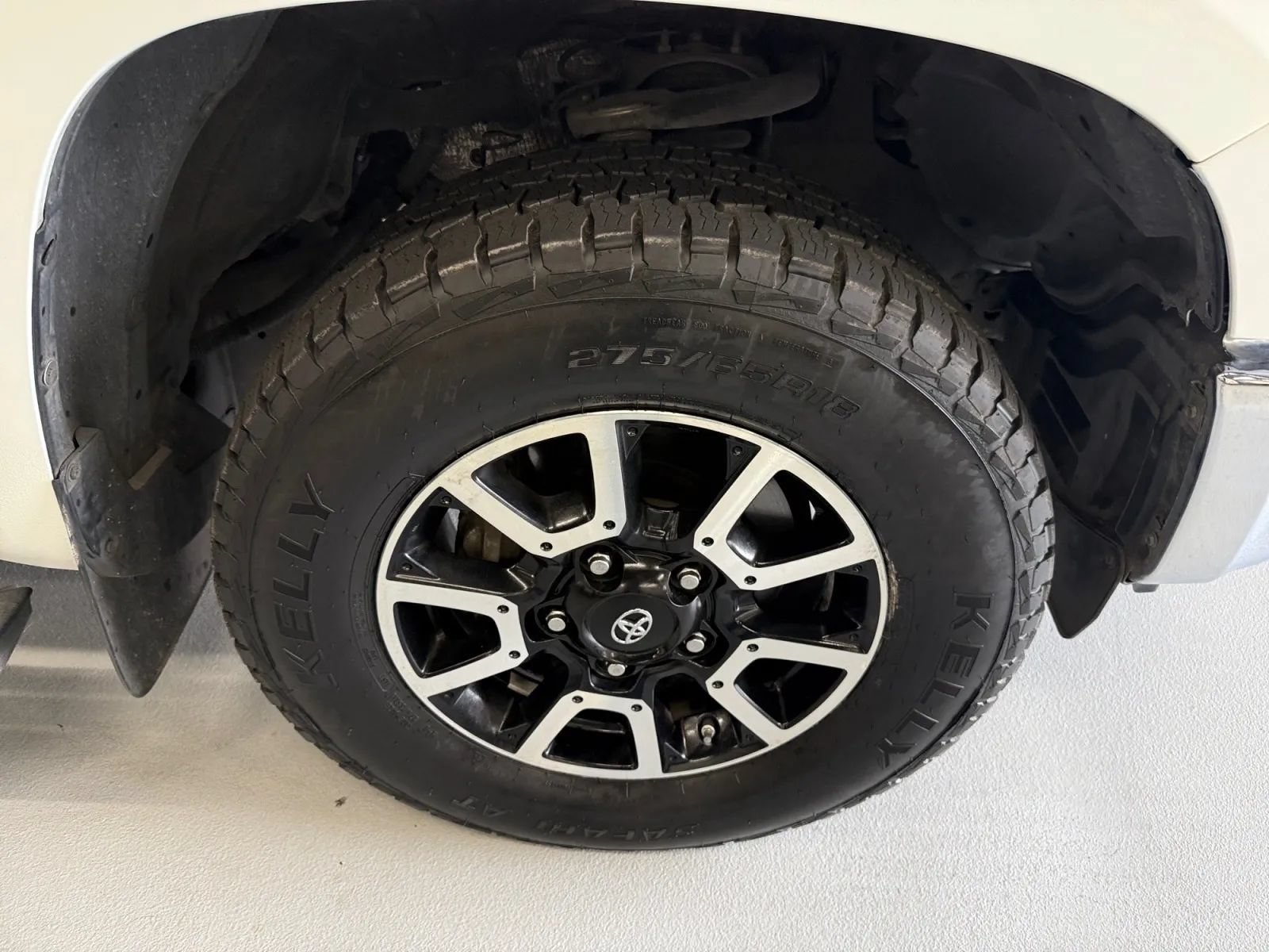 Used 2019 Toyota Tundra Limited AWD/4WD image 44