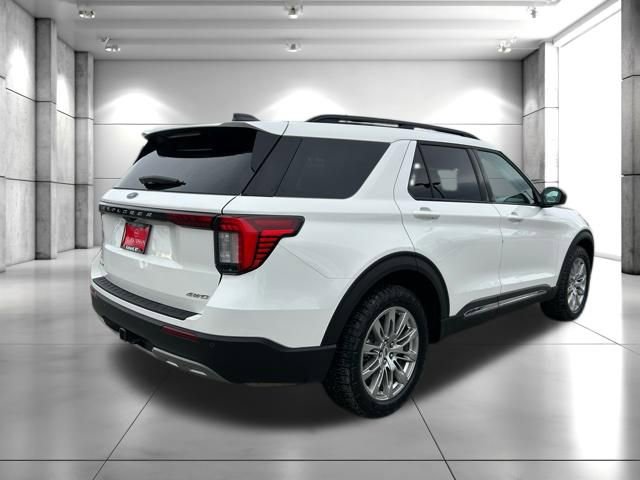 Used 2025 Ford Explorer Active w/ Active Comfort Package image 7