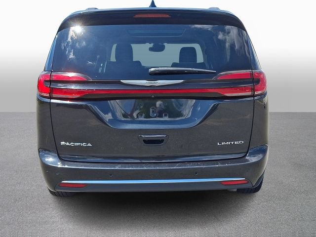 Used 2023 Chrysler Pacifica Limited FWD image 5
