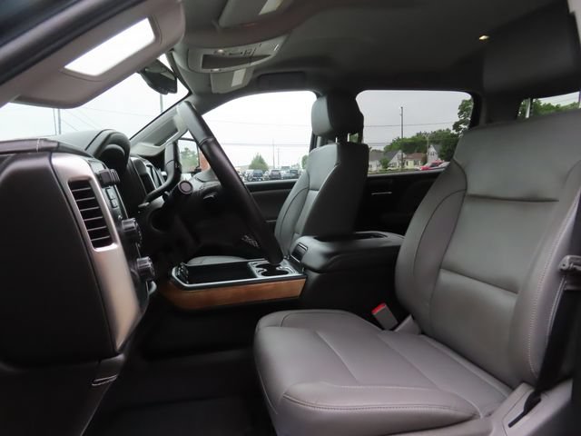 Used 2019 Chevrolet Silverado 2500 LTZ w/ Duramax Plus Package AWD/4WD image 20
