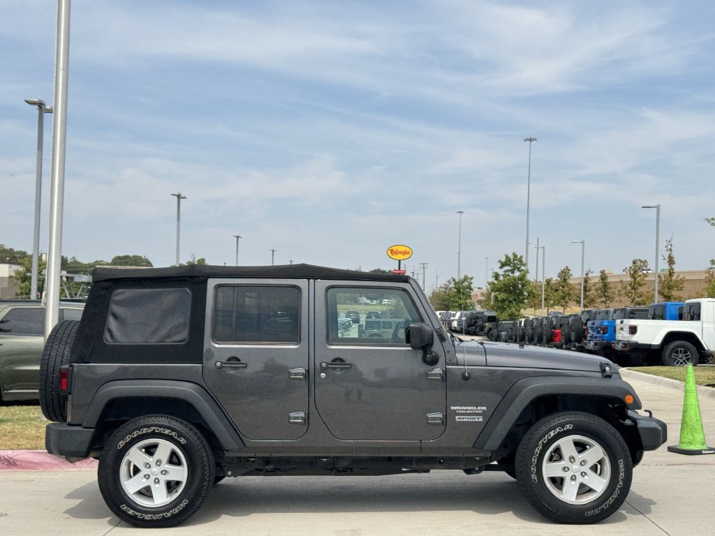 Used 2017 Jeep Wrangler Unlimited Sport w/ Quick Order Package 23S AWD/4WD image 3