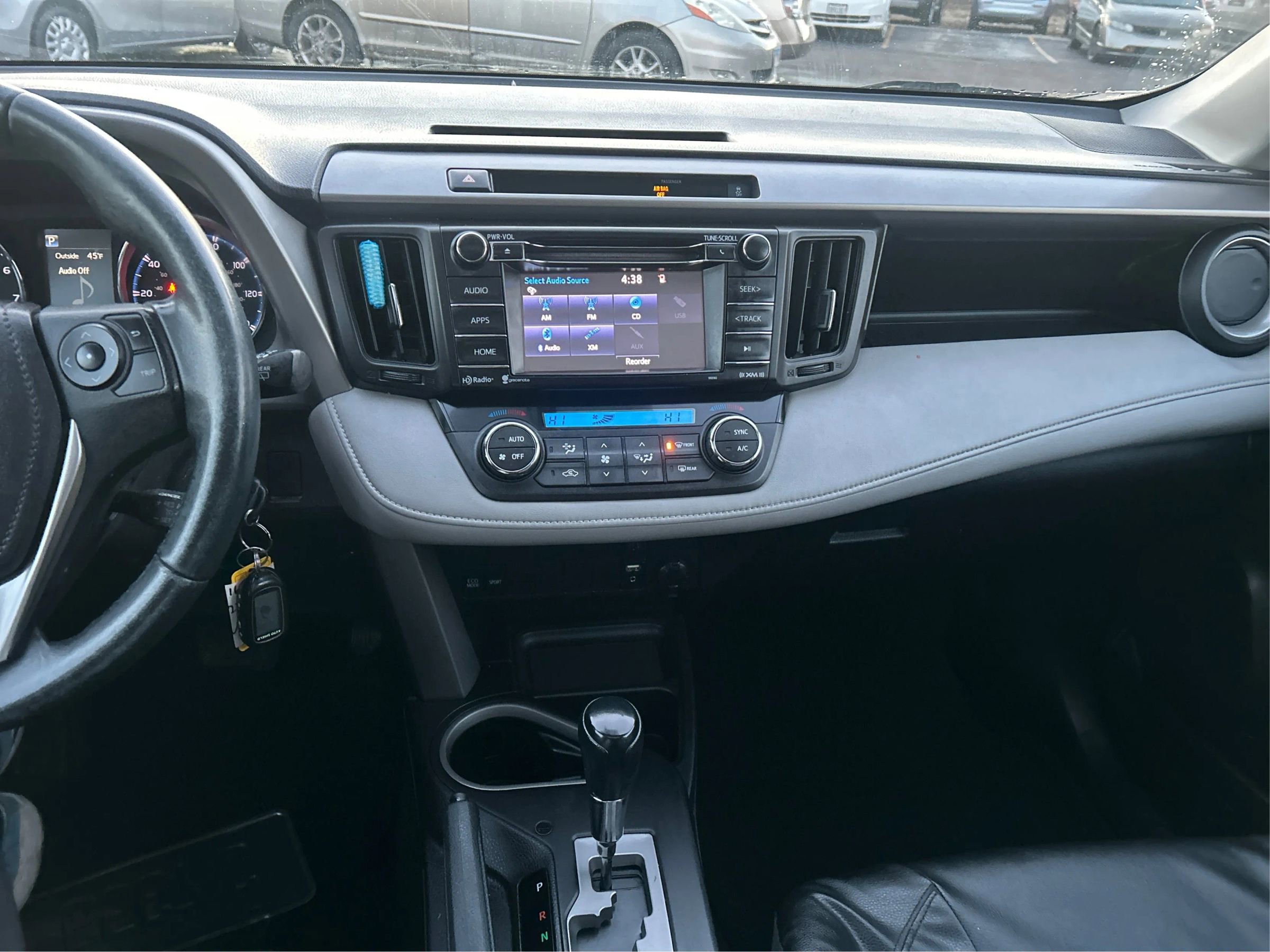 Used 2016 Toyota RAV4 XLE image 19