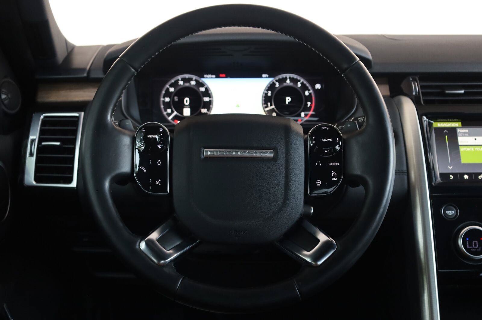 Used 2020 Land Rover Discovery HSE AWD/4WD image 34