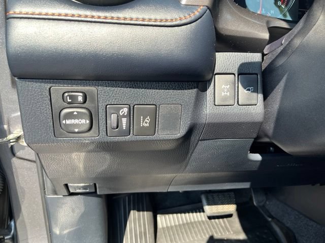 Used 2018 Toyota RAV4 SE w/ Power Extra Value Package AWD/4WD image 36