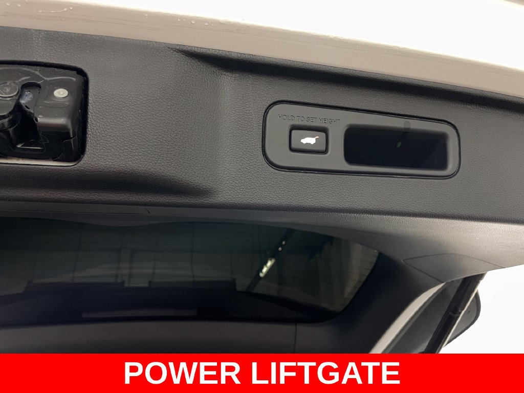 Used 2025 Honda Pilot EX-L image 45