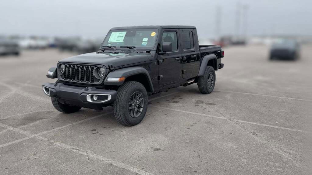 New 2026 Jeep Gladiator Sport