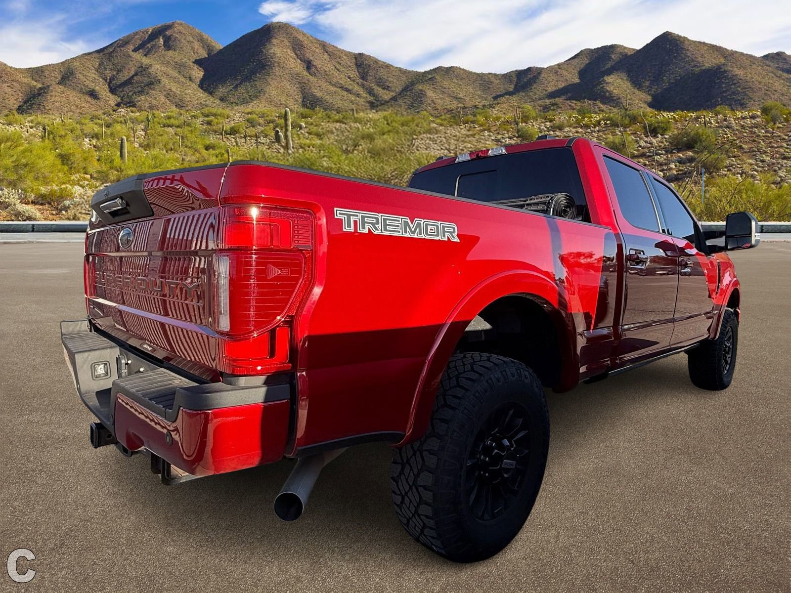 Used 2022 Ford F250 Lariat w/ Tremor Off-Road Package image 4