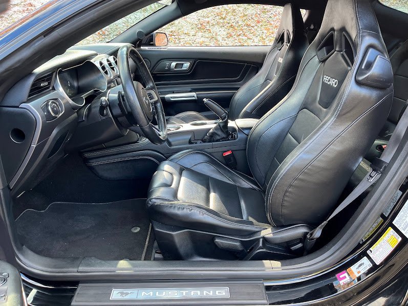 Used 2019 Ford Mustang GT Premium w/ Equipment Group 401A image 8