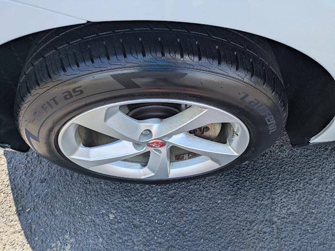 Used 2018 Jaguar F-PACE Premium AWD/4WD image 10