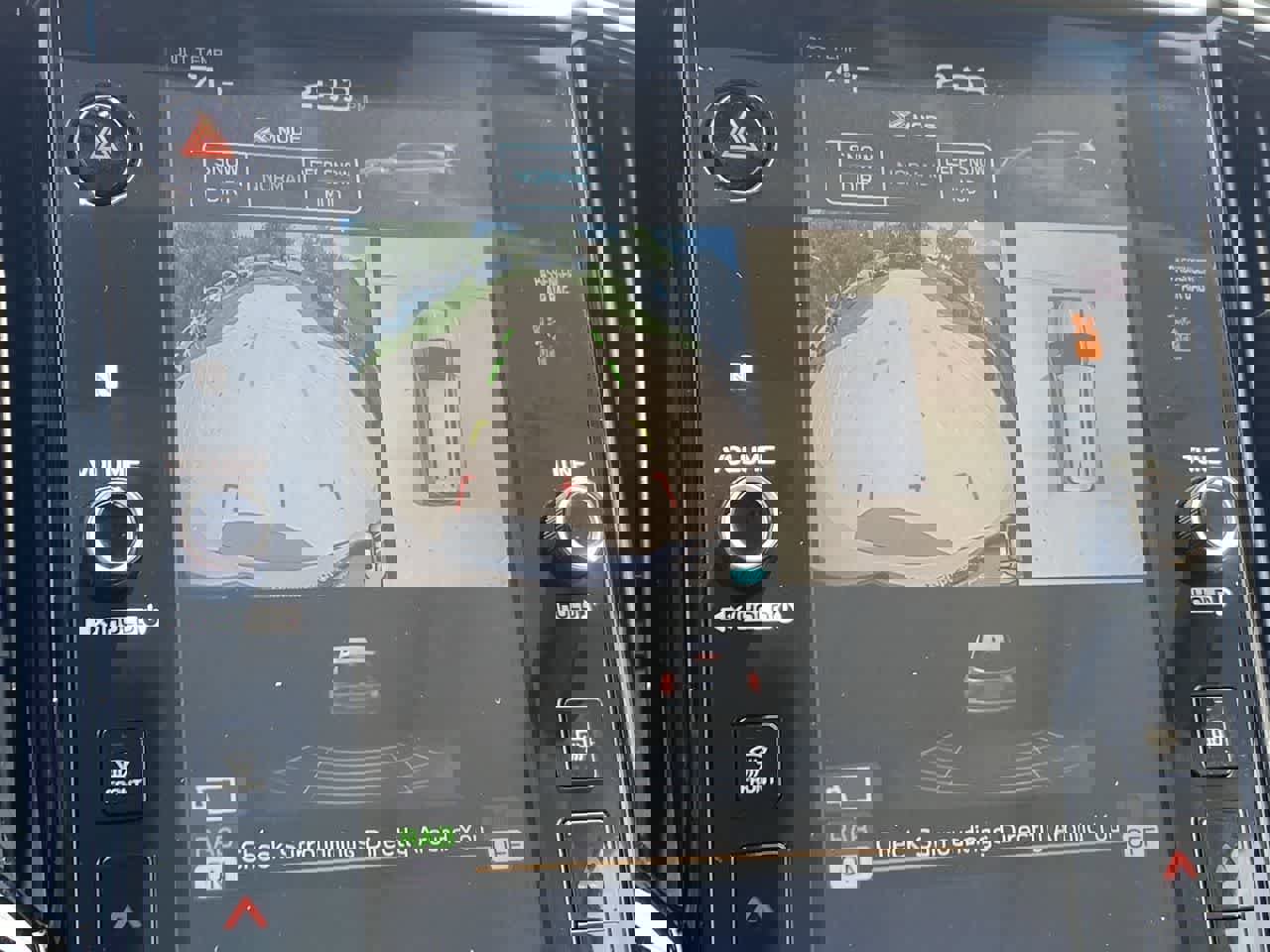 Used 2025 Subaru Ascent Bronze Edition image 29