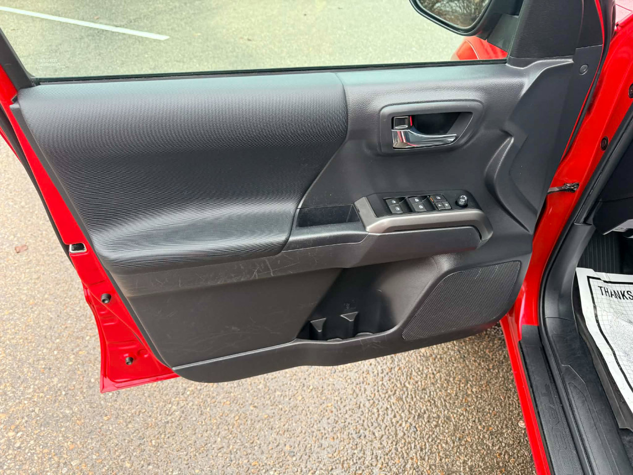 Used 2023 Toyota Tacoma TRD Sport w/ Advanced Technology Package image 11