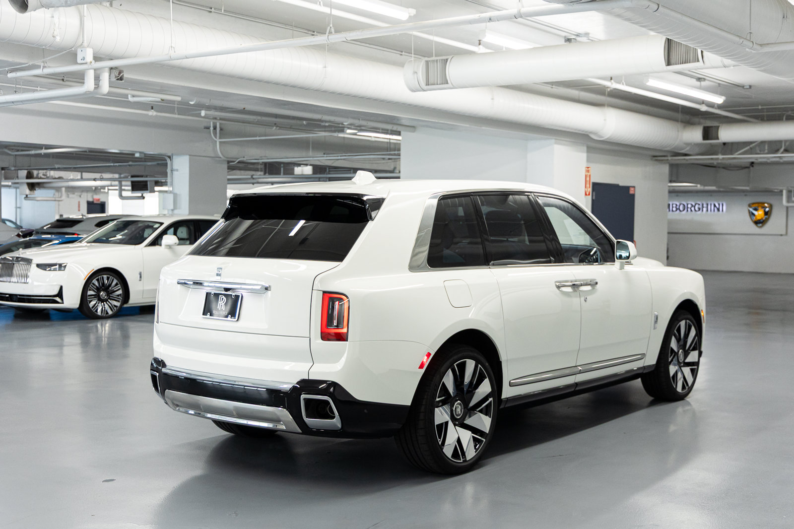 New 2026 Rolls-Royce Cullinan AWD/4WD image 6