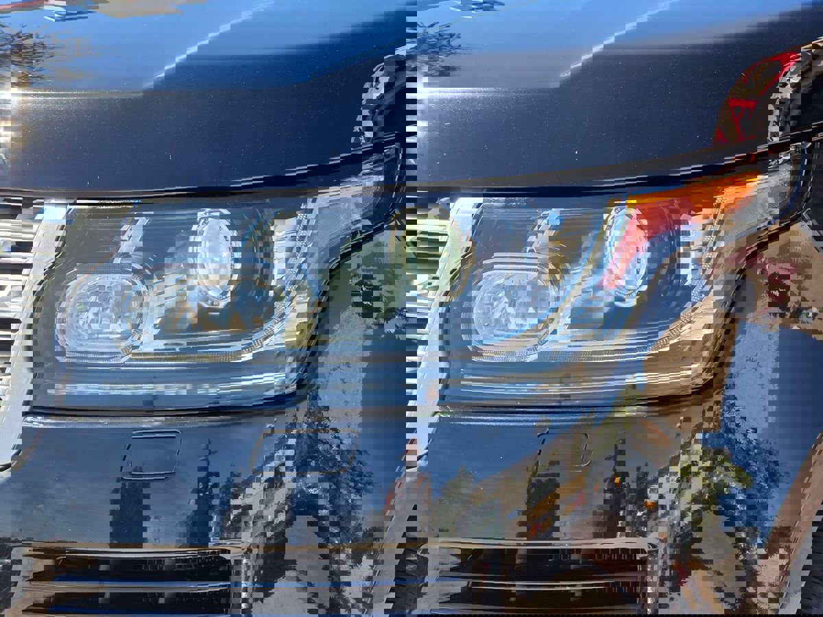 Used 2017 Land Rover Range Rover HSE image 7