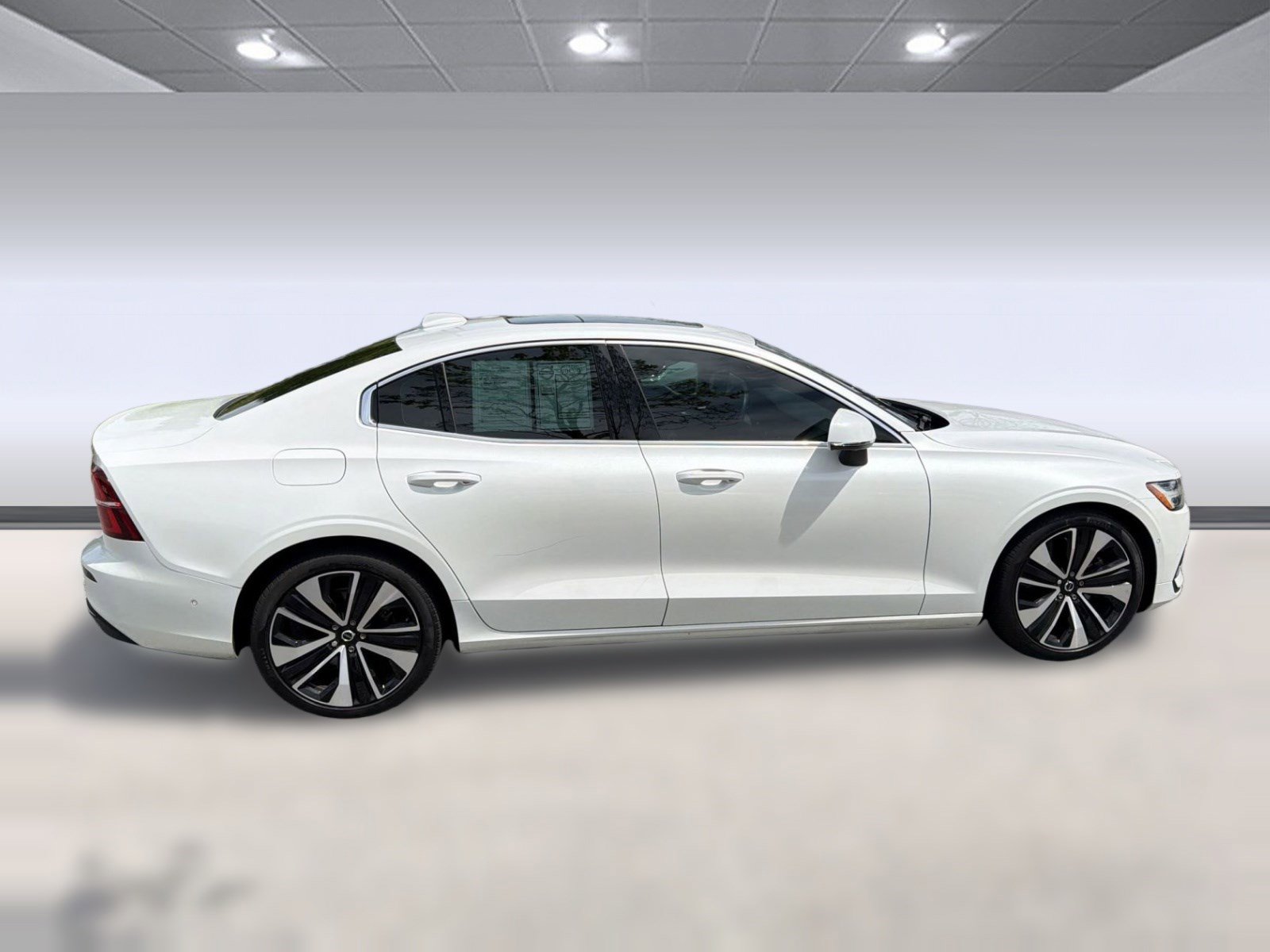 Used 2023 Volvo S60 B5 Ultimate w/ Protection Package Premier image 8