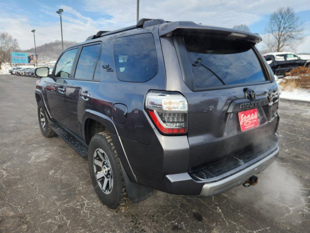 Used 2022 Toyota 4Runner TRD Off-Road image 3