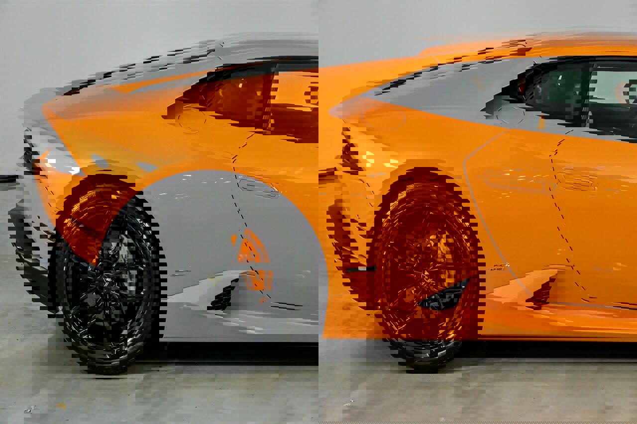 Used 2015 Lamborghini Huracan LP 610-4 image 13