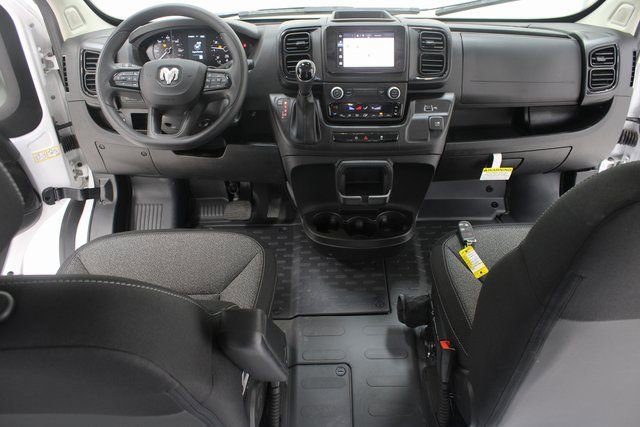 Used 2025 RAM ProMaster 2500 w/ Convenience Group image 9