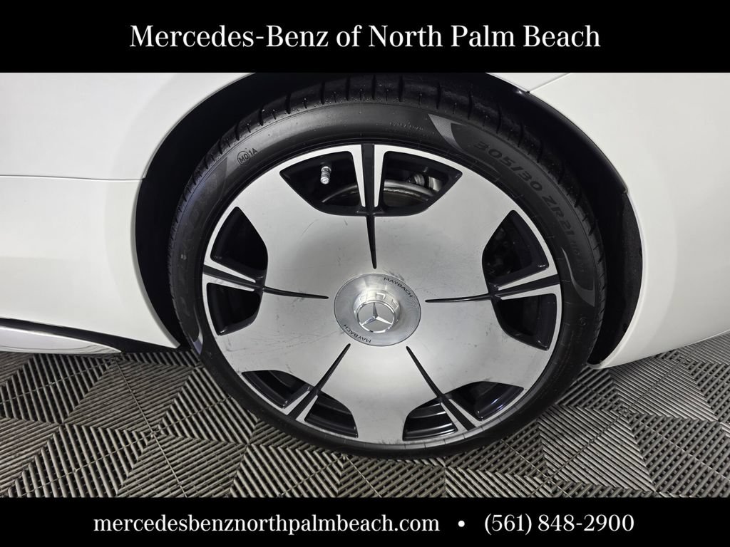 New 2026 Mercedes-Benz Maybach SL 680 image 13