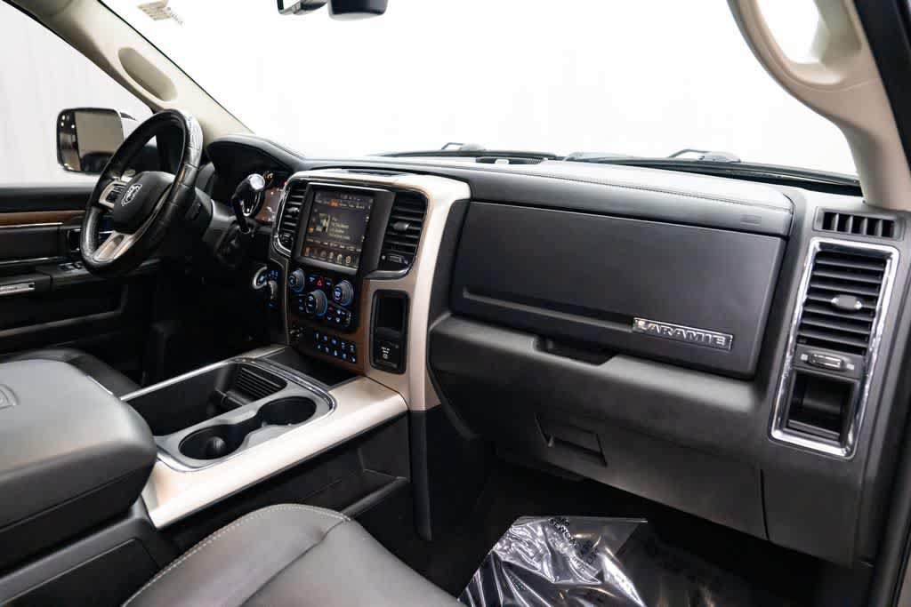 Used 2016 RAM 2500 Laramie w/ Convenience Group AWD/4WD image 32