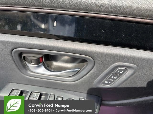 Used 2025 Honda Pilot TrailSport image 12