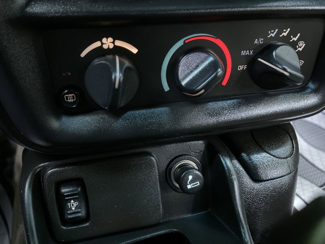 Used 2002 Chevrolet Camaro Z28 image 21