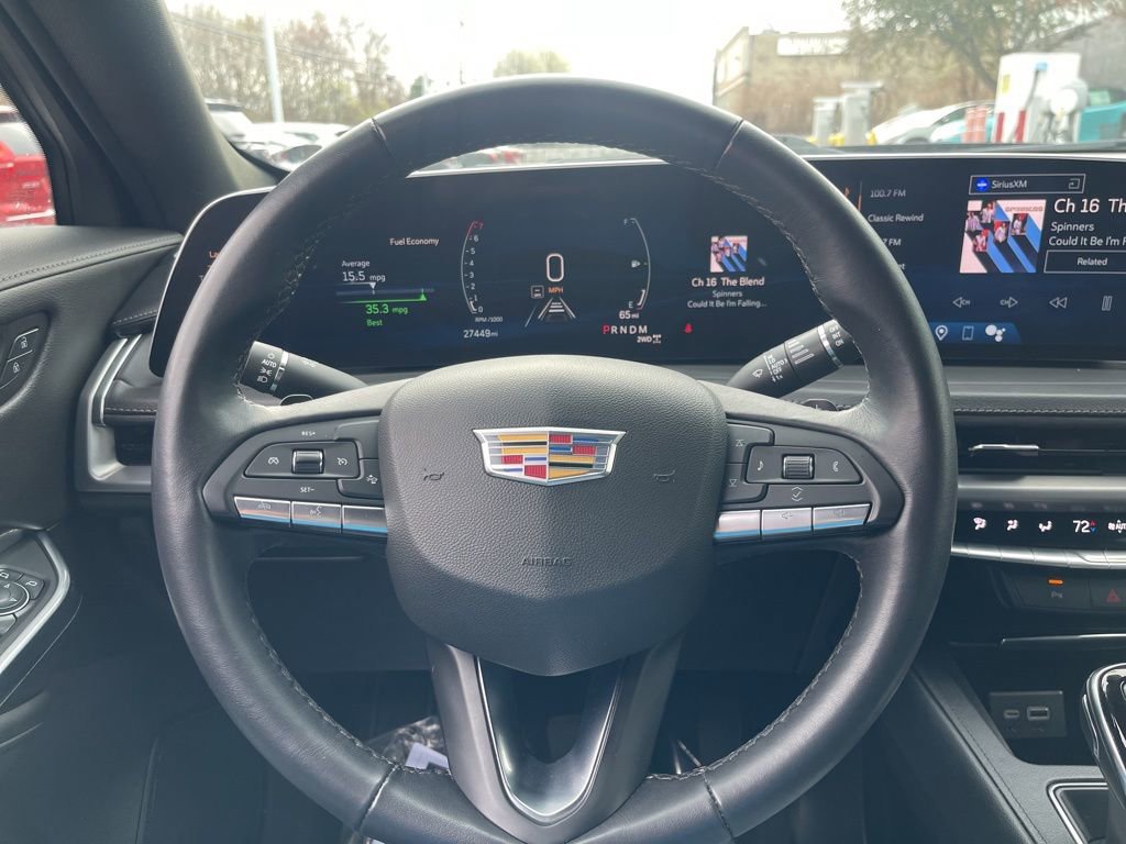 Used 2025 Cadillac XT4 Premium Luxury image 11
