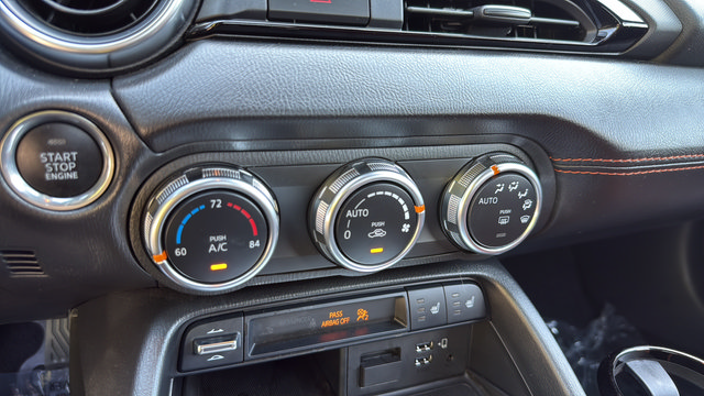 Used 2023 MAZDA MX-5 Miata Grand Touring w/ Weather Package RWD image 28