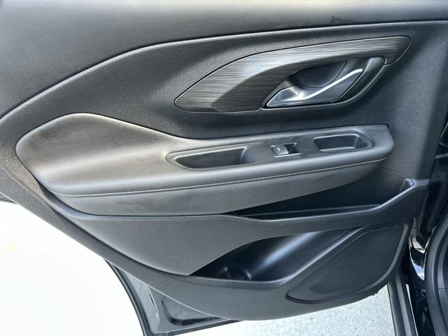 Used 2022 GMC Terrain SLT w/ Tech Package image 30