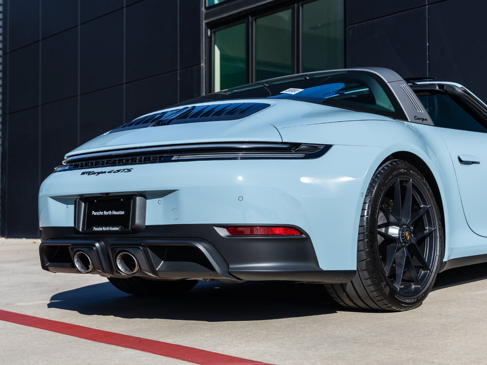 Certified 2026 Porsche 911 Targa 4 GTS AWD/4WD image 21