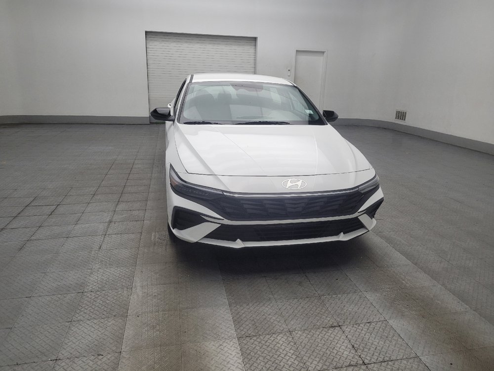 Used 2025 Hyundai Elantra Sport FWD image 14